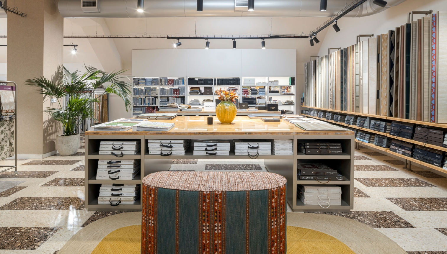 Barreiros & Barreiros Showroom Lisboa
