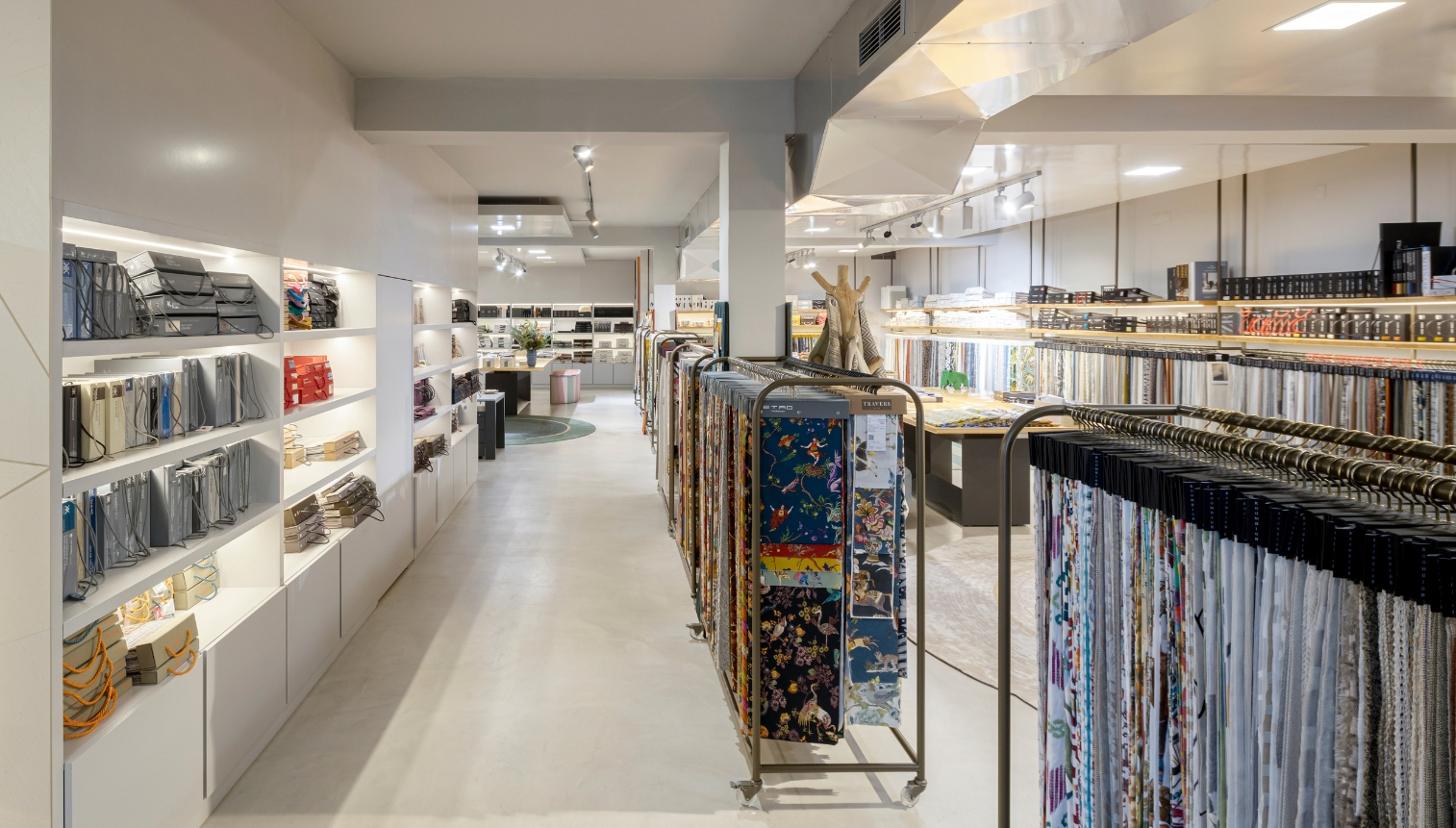 Barreiros & Barreiros Showroom Porto