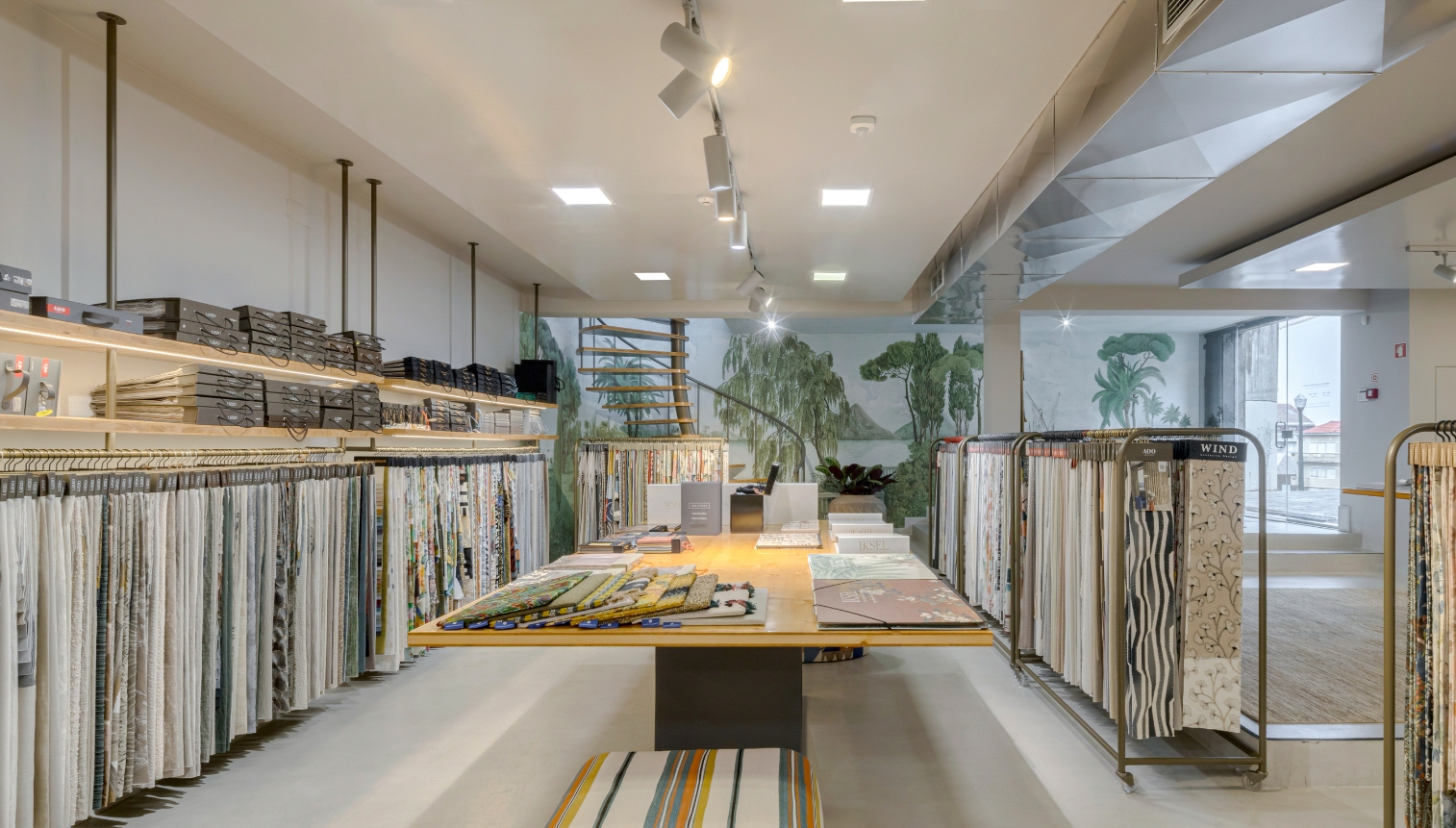 Barreiros & Barreiros Showroom Porto