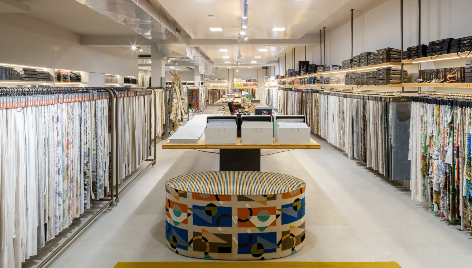 Barreiros & Barreiros Showroom Porto