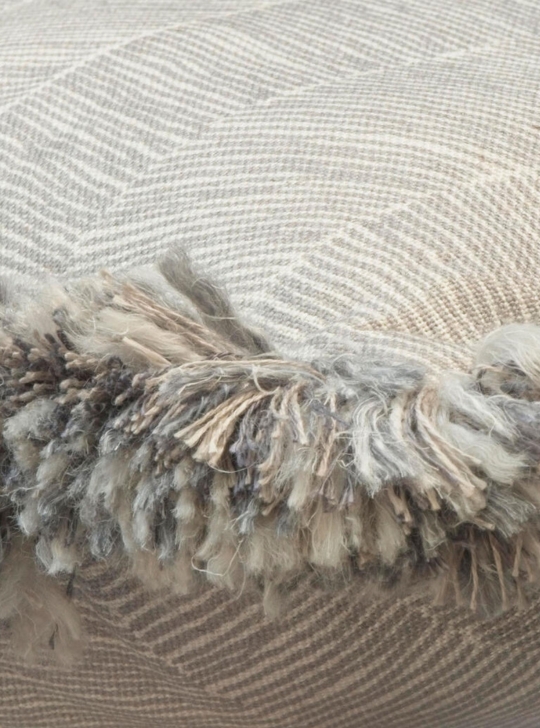 Mattinata Grey White