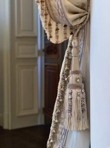 VOLANGES TASSEL